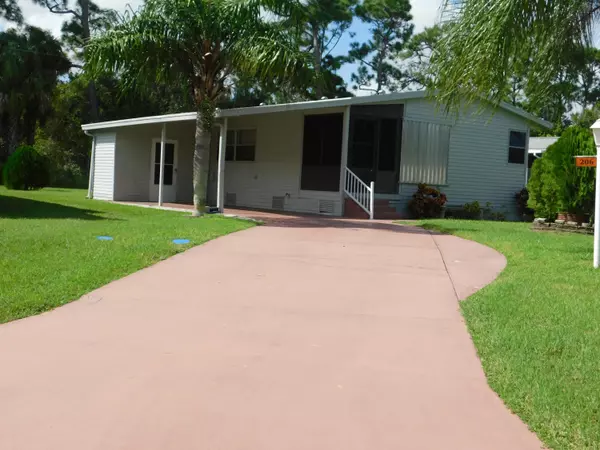 206 Travis Cay Place, Fort Pierce, FL 34982