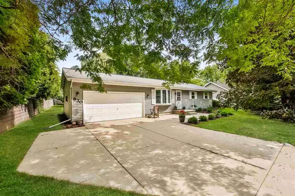 Sun Prairie, WI 53590,830 Jerico Ln