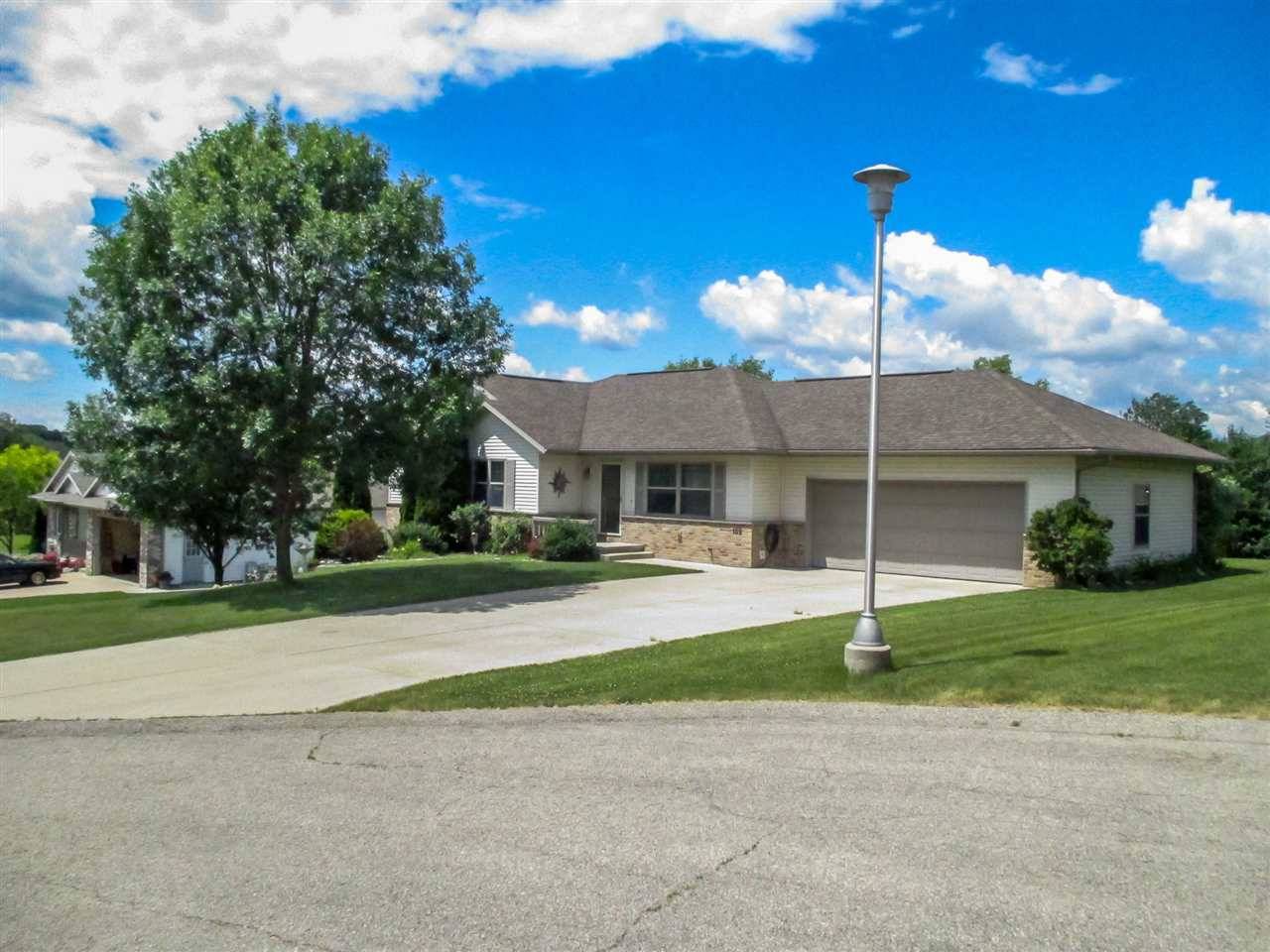 Beaver Dam, WI 53916,102 Partridge Ct
