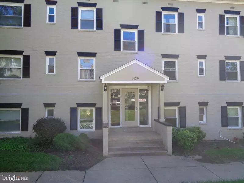 6170 GREENWOOD DR #2, Falls Church, VA 22044