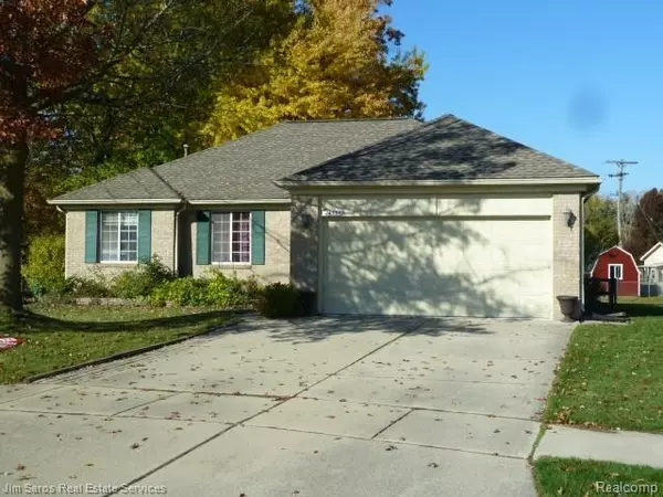 24335 MIKADO CRT, Macomb, MI 48042