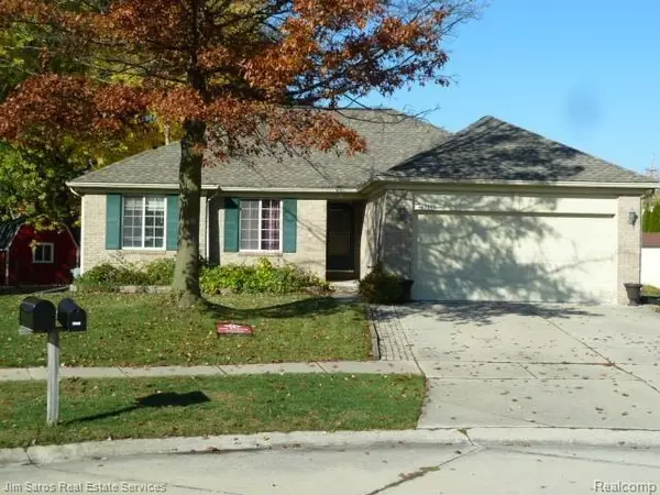 Macomb, MI 48042,24335 MIKADO CRT