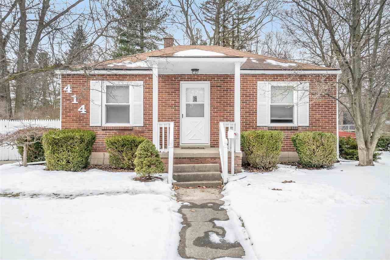 414 W Sugnet, Midland, MI 48640