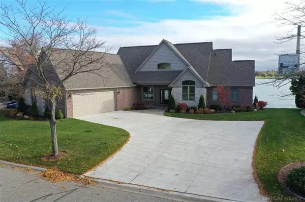 East China Twp, MI 48054,3693 RIVERVIEW