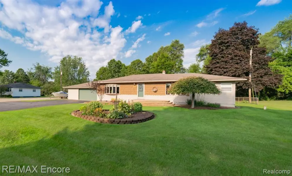 5111 Heath Avenue, Clarkston, MI 48346 3528