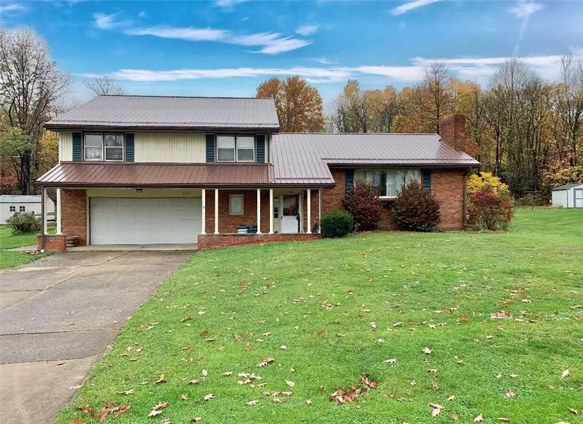 303 Richview Dr, Darlington, PA 16115