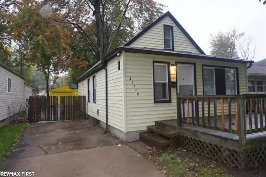 21718 Elizabeth, Saint Clair Shores, MI 48080