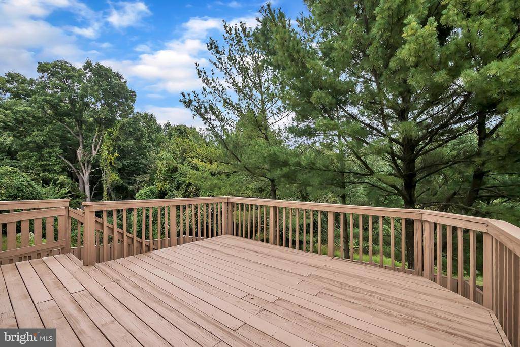 Laurel, MD 20707,14435 BONNETT LN