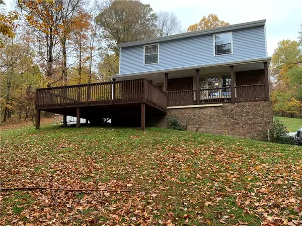 130 Spruce Rd, Claysville, PA 15323