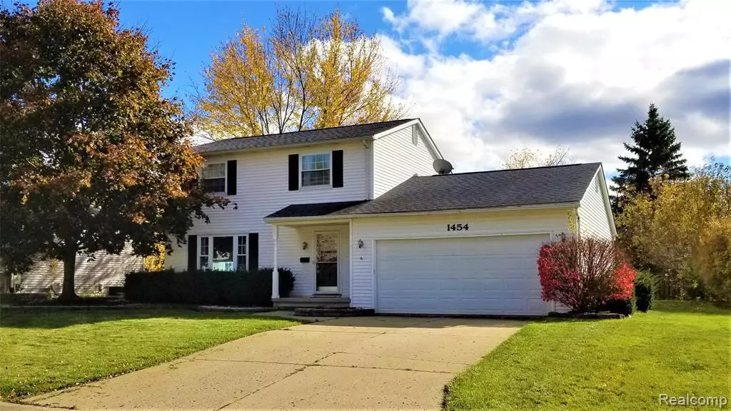 1454 MORNINGLOW Drive, Grand Blanc, MI 48439 1718