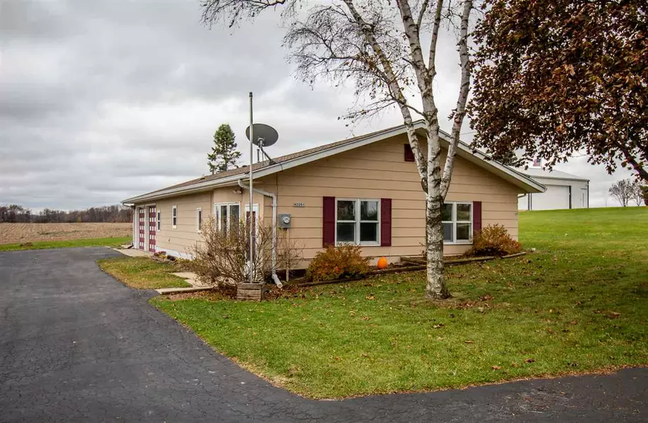 W2251 County Road Y, Lomira, WI 53048