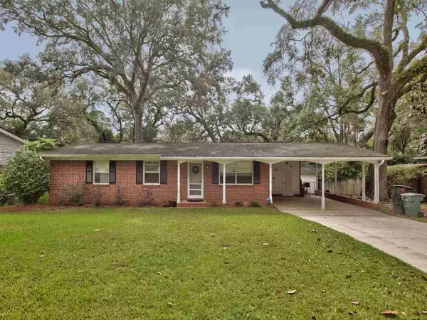 913 Chestwood Avenue, Tallahassee, FL 32303