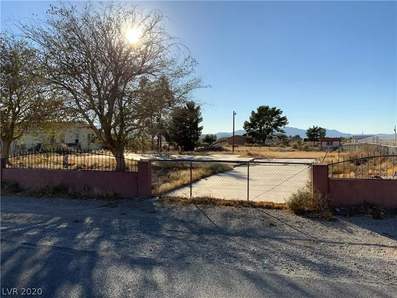 2520 Mallard Avenue, Pahrump, NV 89048