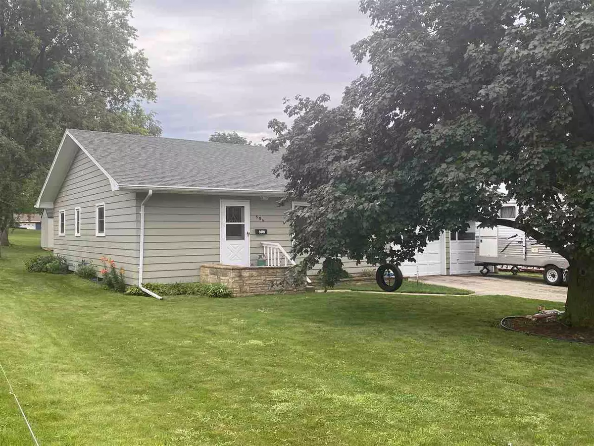 Dodgeville, WI 53533,506 W Clarence St