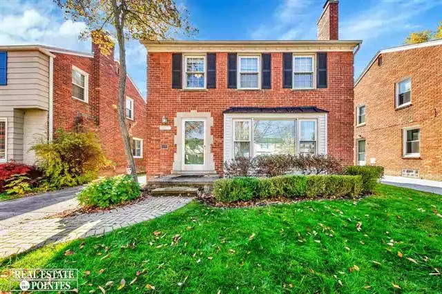 1867 NORWOOD, Grosse Pointe Woods, MI 48236