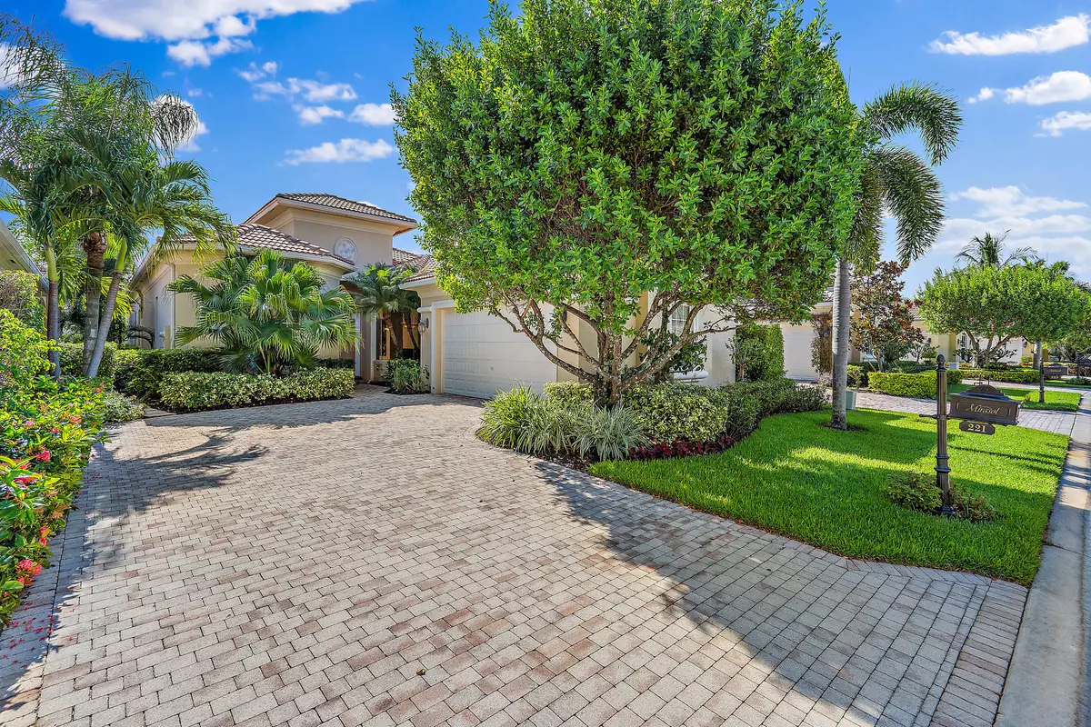 Palm Beach Gardens, FL 33418,221 Porto Vecchio WAY