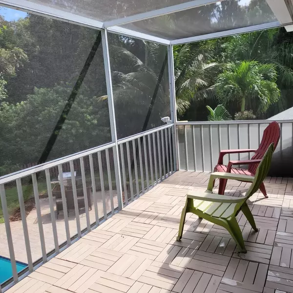 Jensen Beach, FL 34957,233 NE Treebine TER