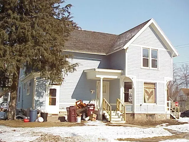 Beaver Dam, WI 53916,326 E 3rd St