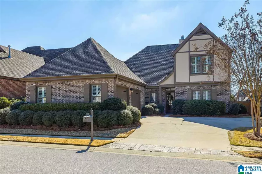 2339 RIVER GRAND DR, Vestavia Hills, AL 35243