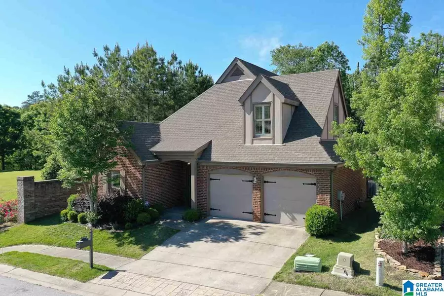 2304 RIVER GRAND DR, Vestavia Hills, AL 35243