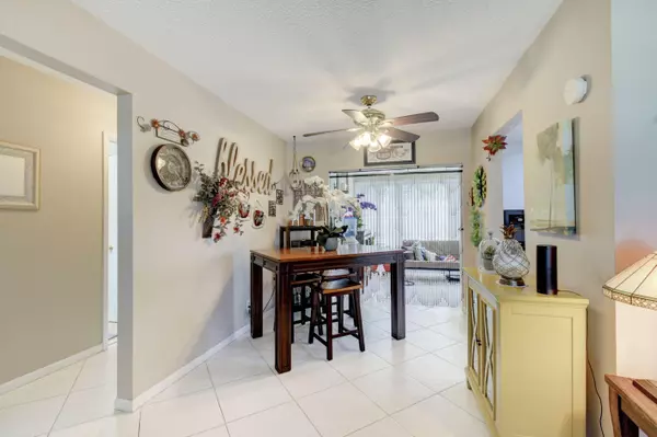 Boynton Beach, FL 33426,519 SW 18th ST