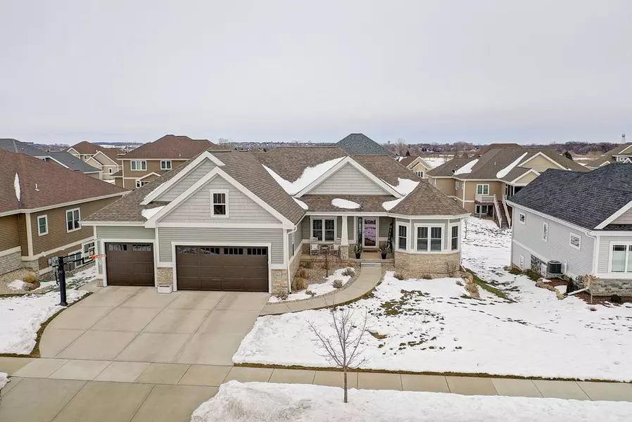 812 Richard Way, Waunakee, WI 53597