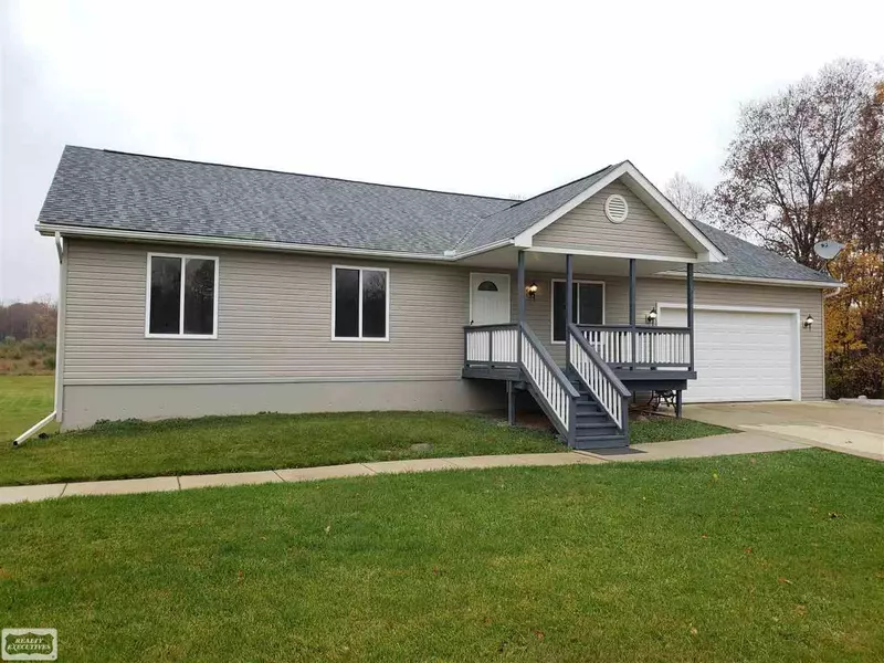 5005 Belle River Rd, Attica, MI 48412