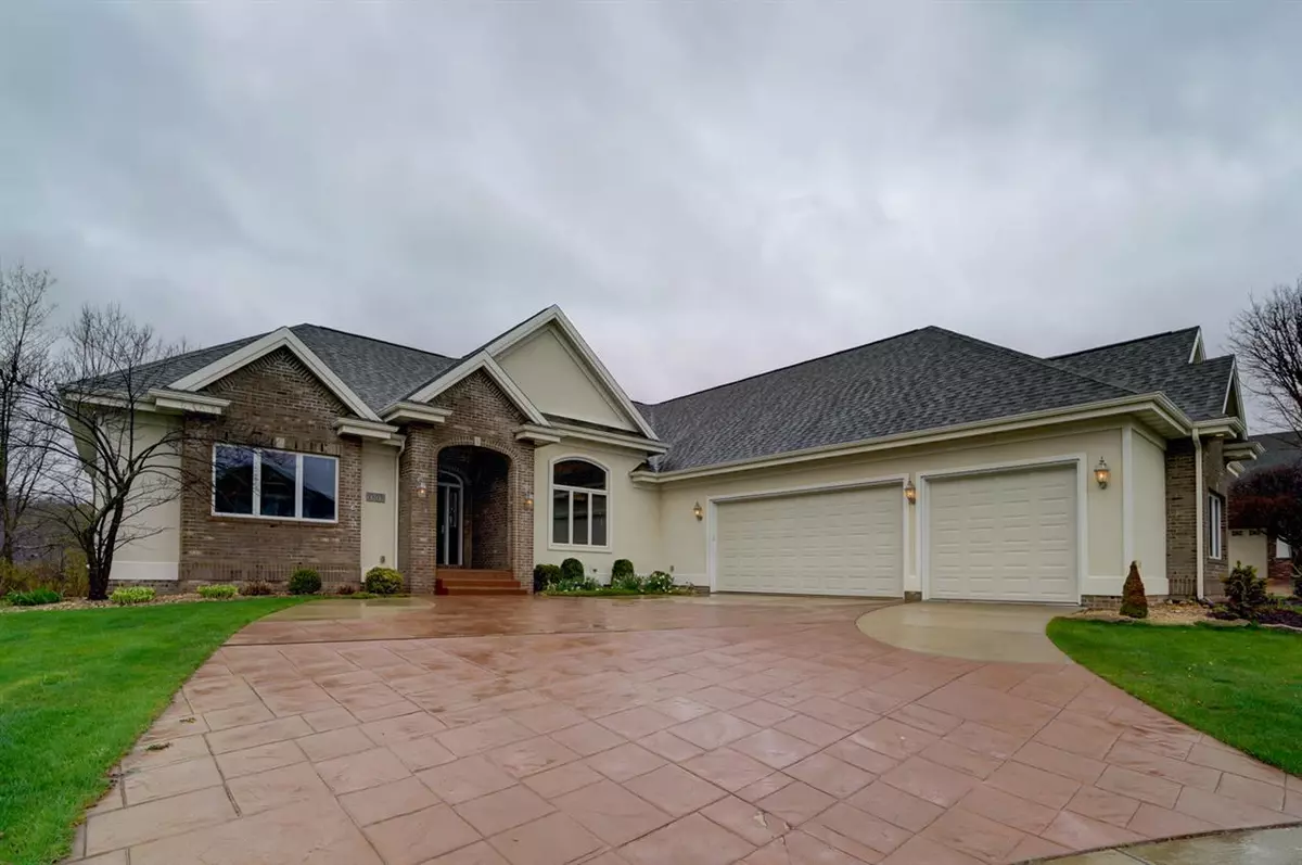 Waunakee, WI 53597,1305 Lawton Ct