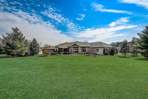 Waunakee, WI 53597,5616 Cobblestone Ln