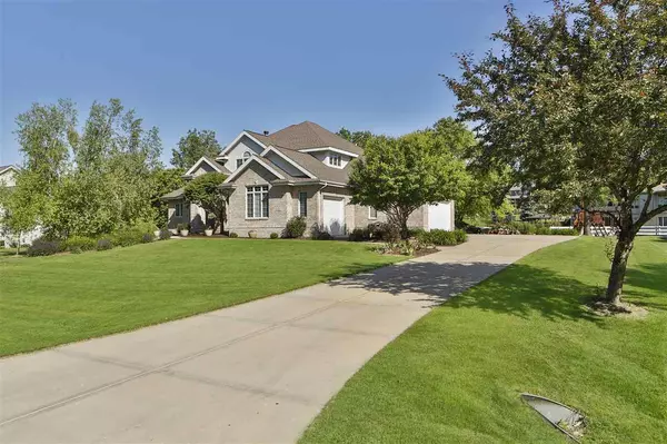 Waunakee, WI 53597,5648 Cobblestone Ln