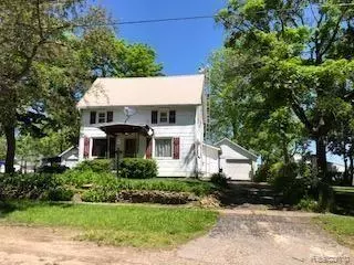 104 W JOHN ST, Durand, MI 48429