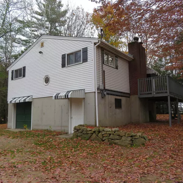 221 Paradise DR, Moultonborough, NH 03254