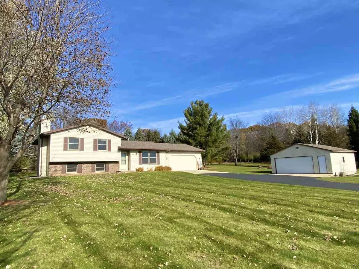 Poynette, WI 53955,W7190 S Oak Ridge Ct