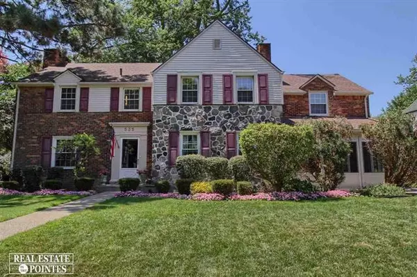 535 LAKEPOINTE ST, Grosse Pointe Park, MI 48230