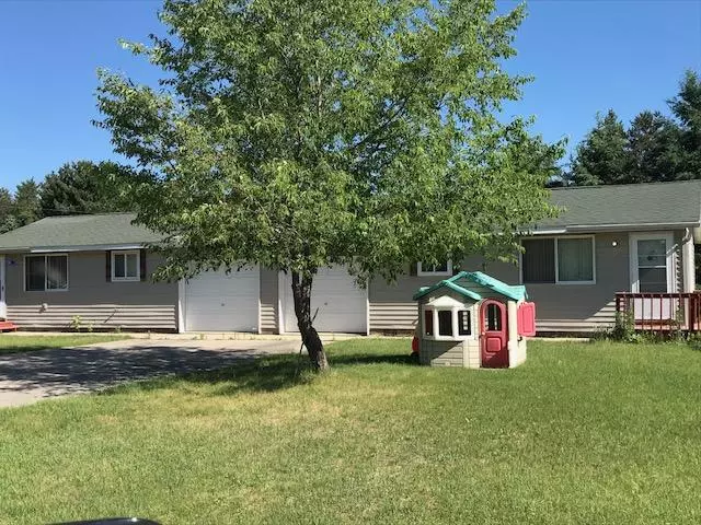 908 2nd Ave, Crivitz, WI 54114