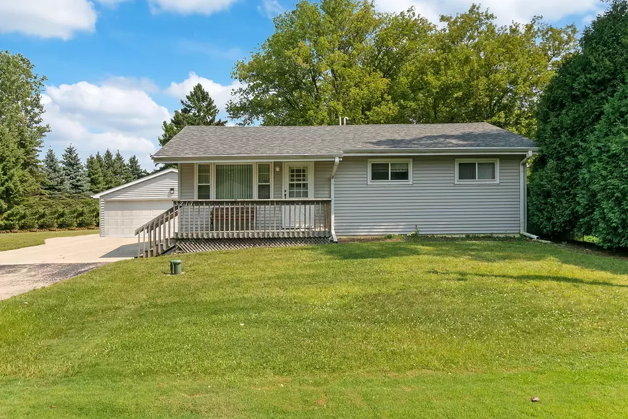 3217 102nd Ave, Somers, WI 53144