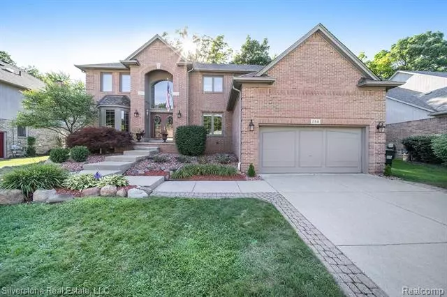 798 GROVECREST, Rochester Hills, MI 48307