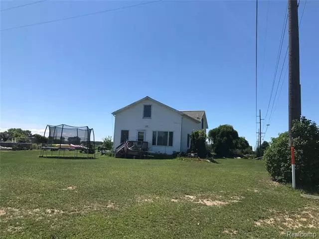 2265 BURNSLINE RD, Brown City, MI 48416