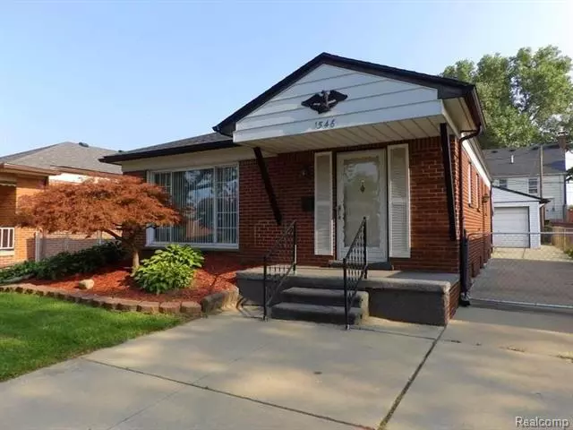 1546 RUSSELL AVE, Lincoln Park, MI 48146