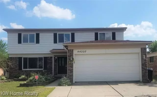 44227 DUCHESS DR, Canton, MI 48187