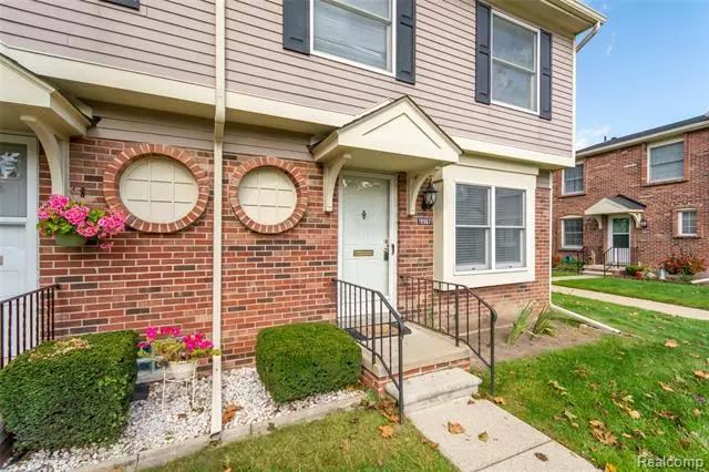 19967 Great Oaks Circle South, Clinton Twp, MI 48036