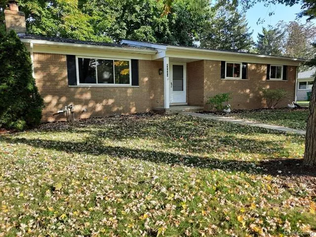 64642 WINDSOR DR, Washington, MI 48095