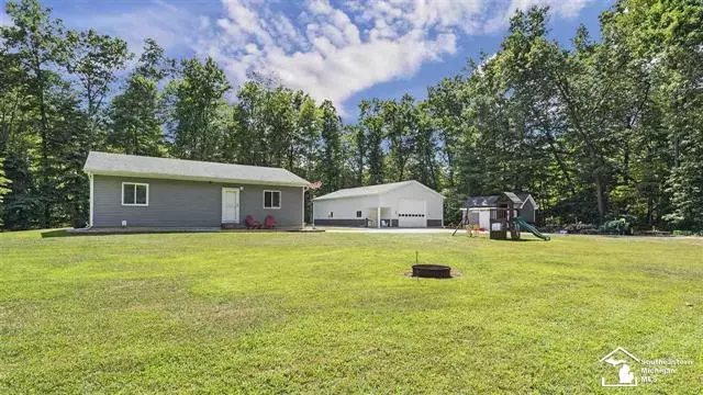 10909 STEWART, Dundee, MI 48131