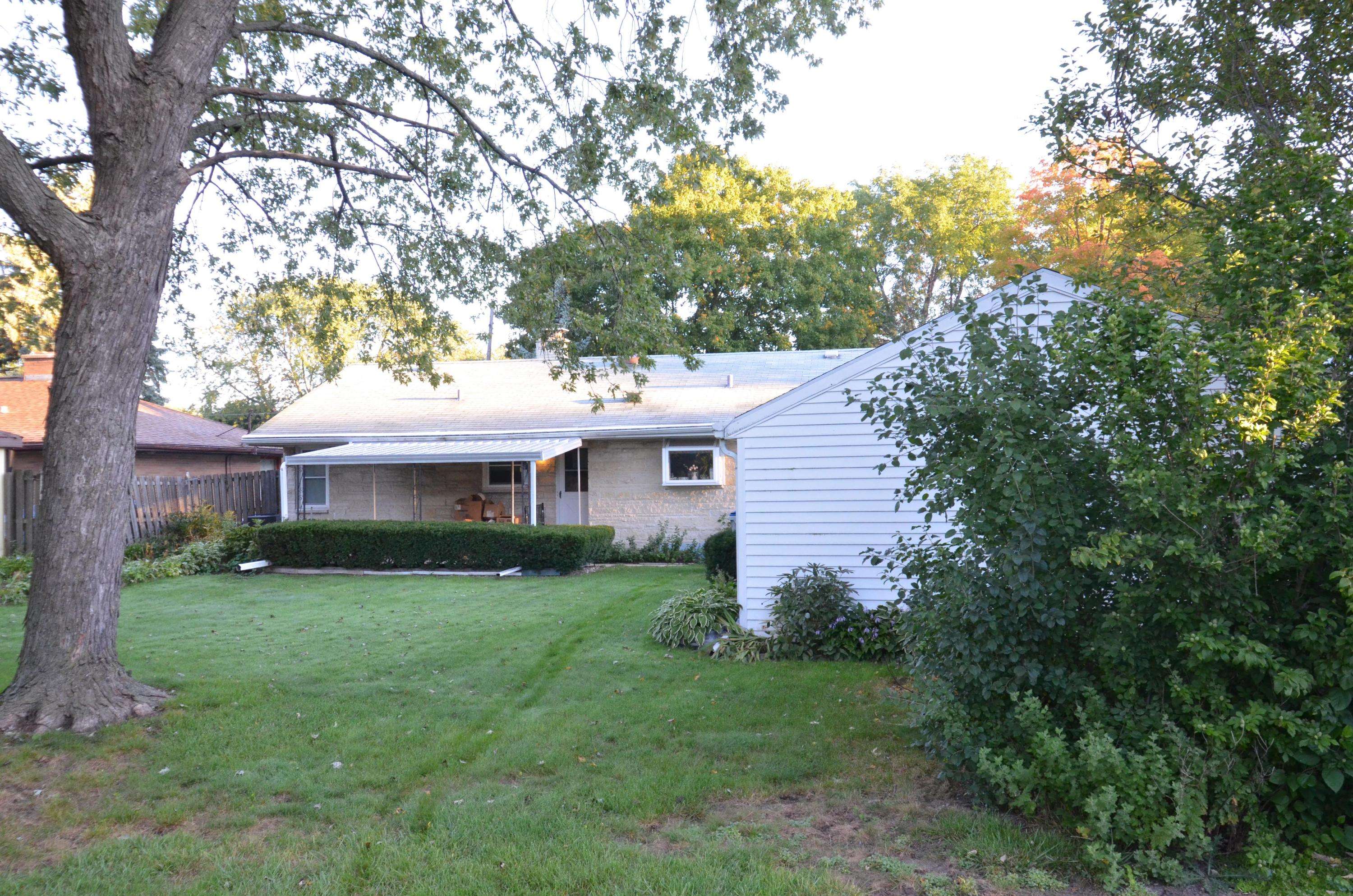 3801 S Massachusetts Ave, Milwaukee, WI 53220
