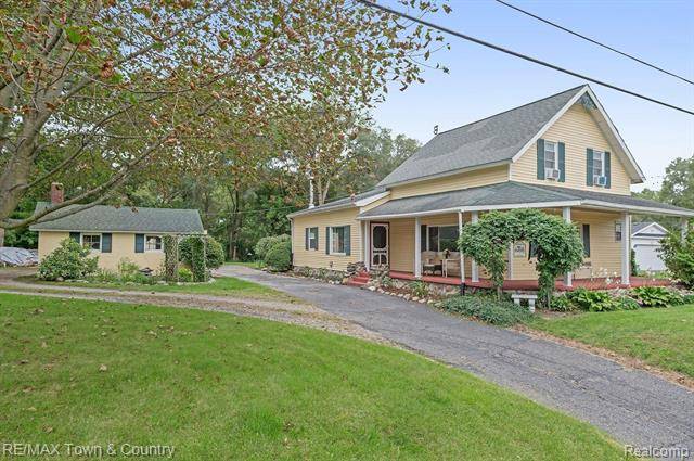127 N SEYMOUR RD, Flushing, MI 48433