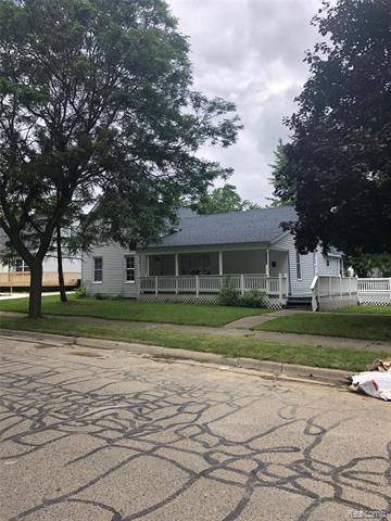 266 South Elm, Lapeer, MI 48446