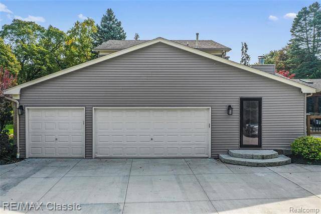 Bloomfield Twp, MI 48302,1526 WINTHROP RD