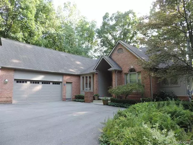 Brighton, MI 48116,6370 CHAD CRT