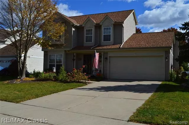 South Lyon, MI 48178,934 WESTBROOKE DR