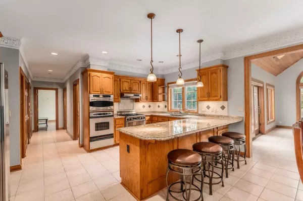 Brookfield, WI 53005,14335 Woodmount Dr